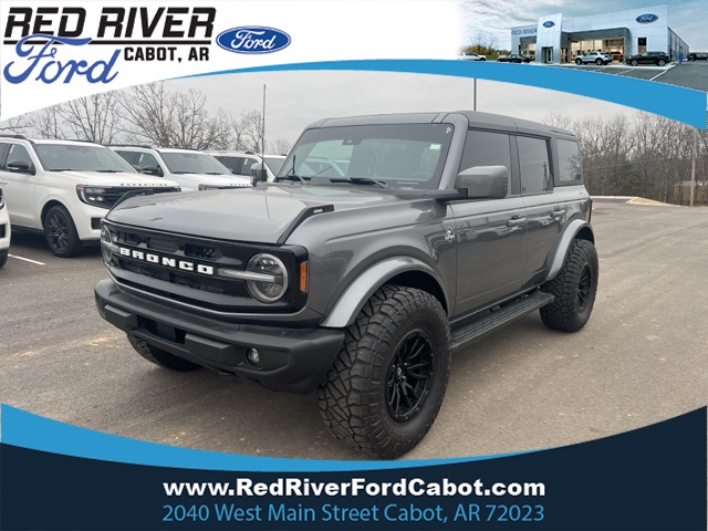 2024 Ford Bronco 4-Door Outer Banks's photo