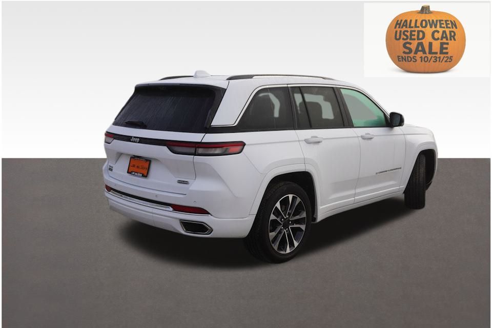 2022 Jeep Grand Cherokee Overland photo 3