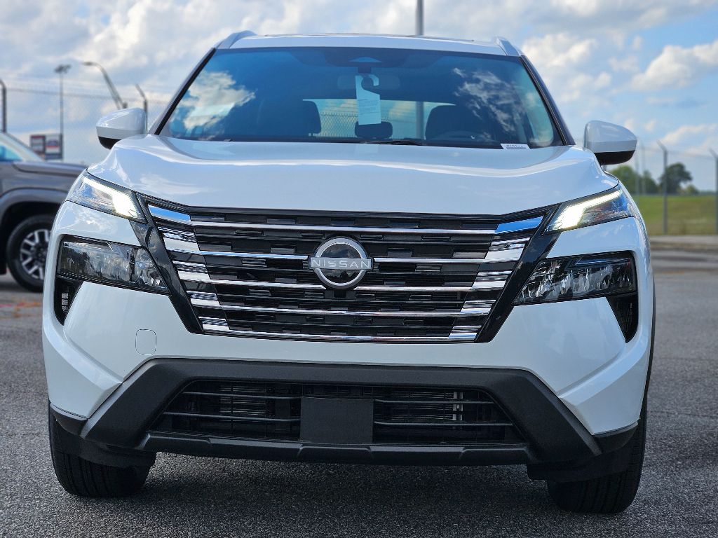 2026 Nissan Rogue SV photo 2