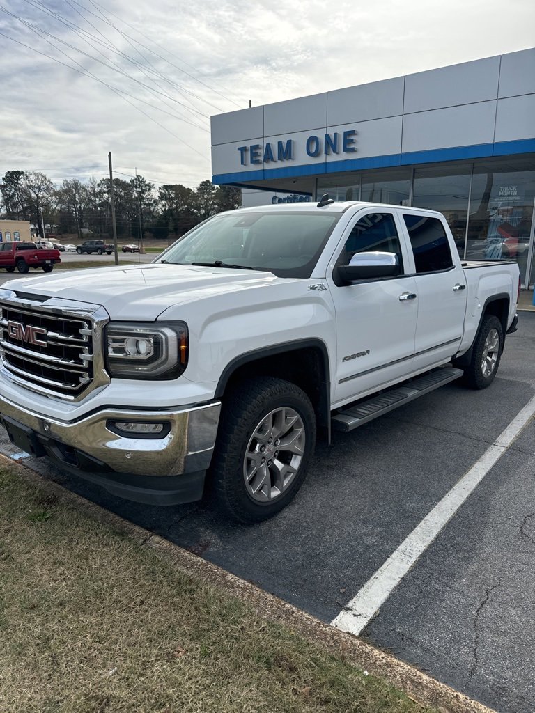 2017 GMC Sierra 1500 SLT's photo