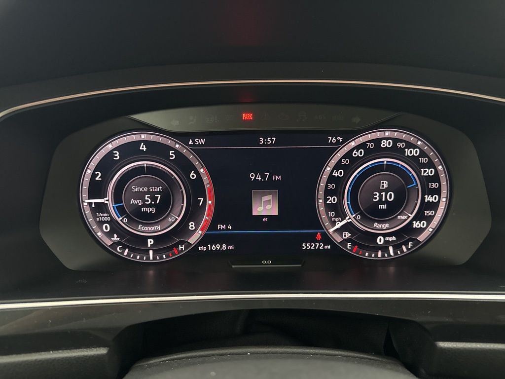 2019 Volkswagen Tiguan SEL R-Line photo 29