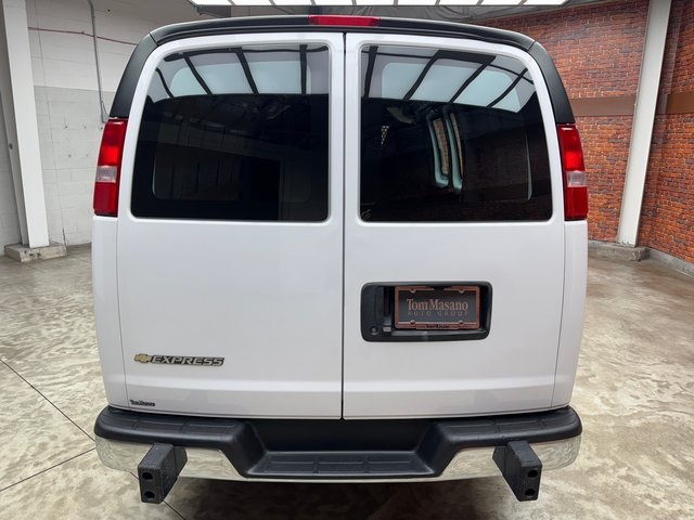 2023 Chevrolet Express 2500 Work Van photo 4