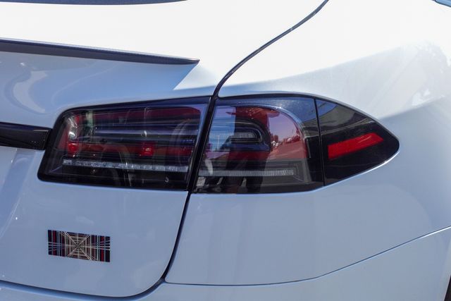 2023 Tesla Model S Plaid photo 6