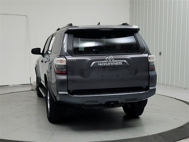 2020 Toyota 4Runner SR5 photo 5
