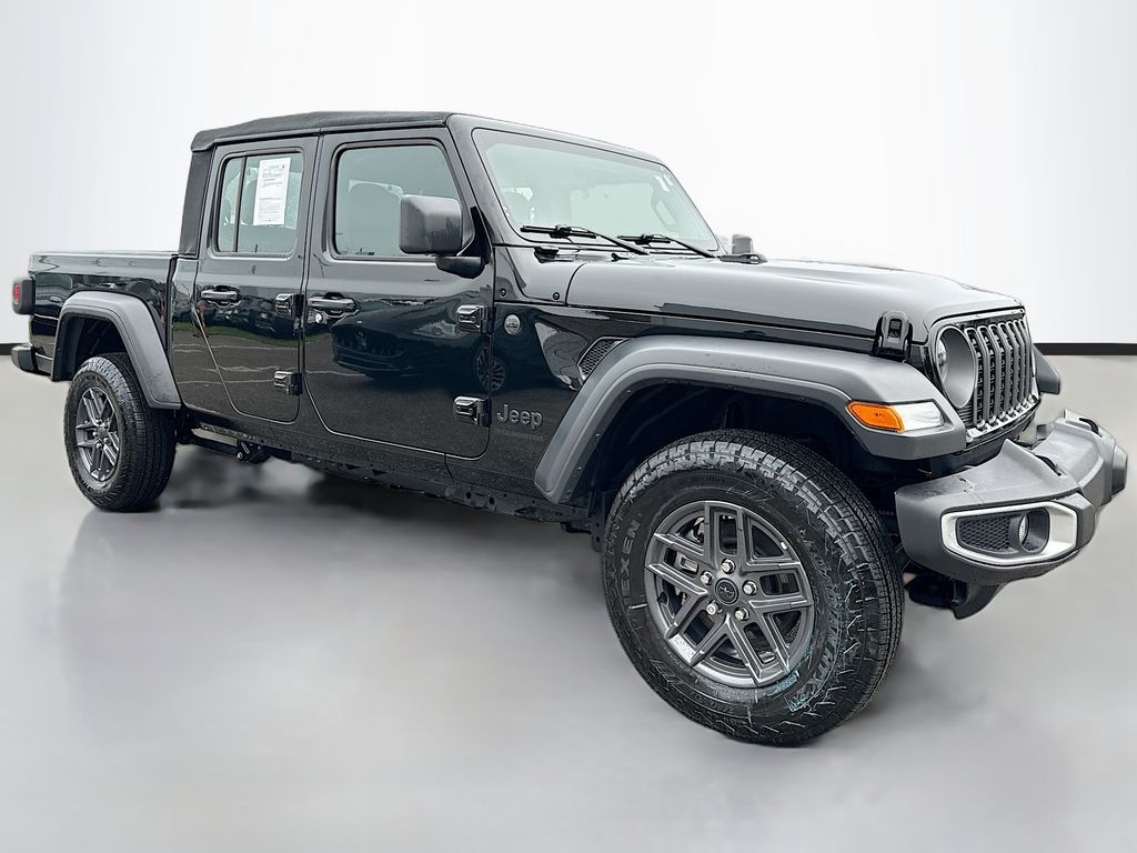 2024 Jeep Gladiator Sport's photo