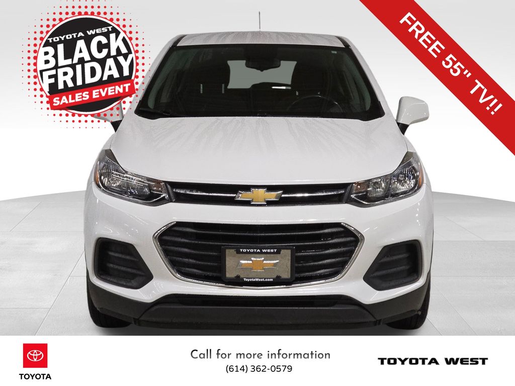 2018 Chevrolet Trax LS photo 3