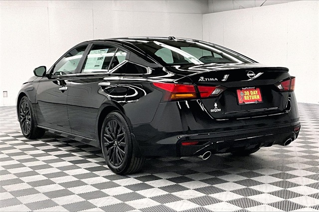 2025 Nissan Altima 2.5 SV Special Edition photo 3