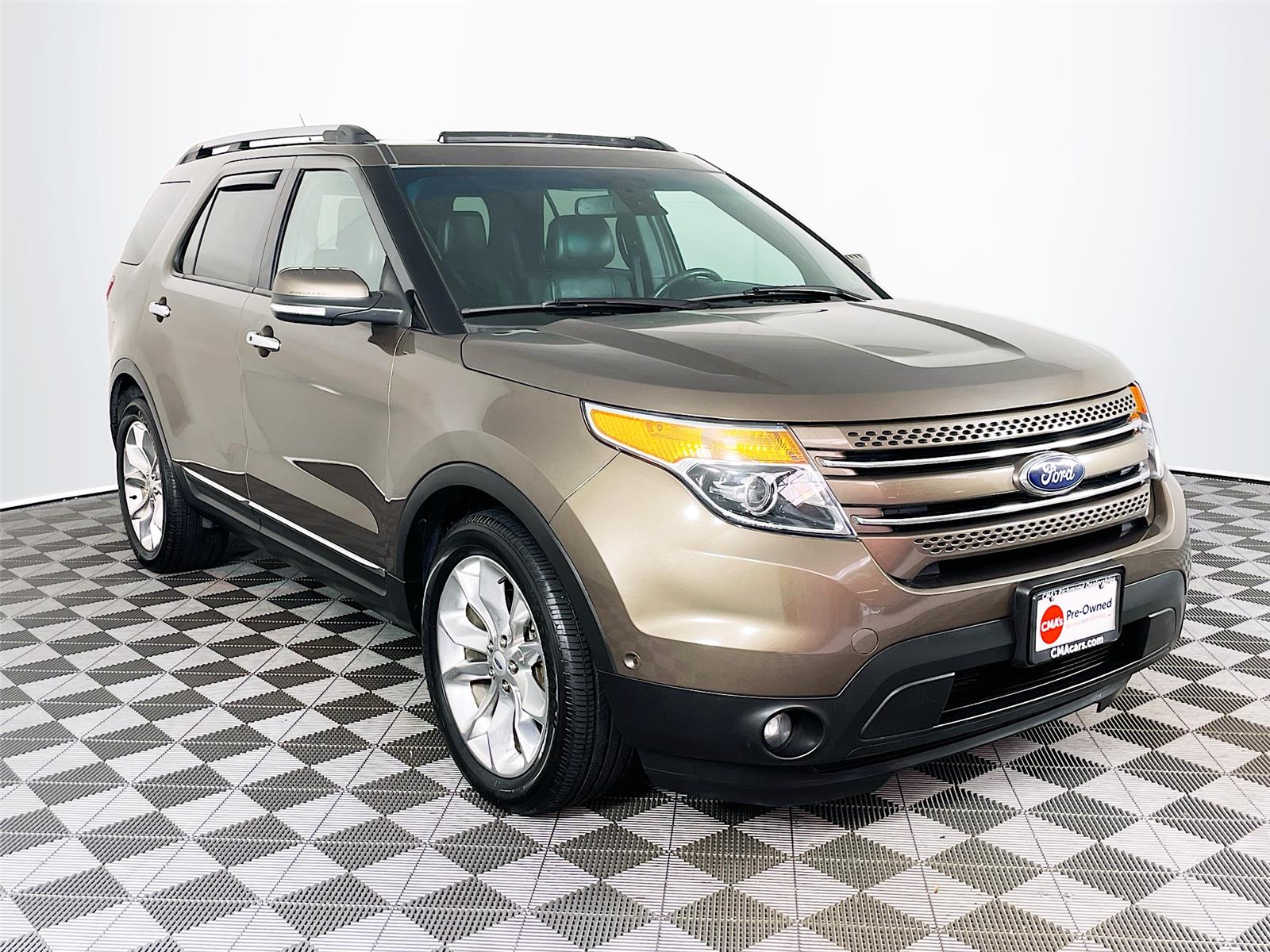 2015 Ford Explorer Limited's photo