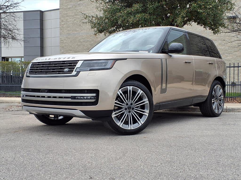 2026 Land Rover Range Rover SE's photo