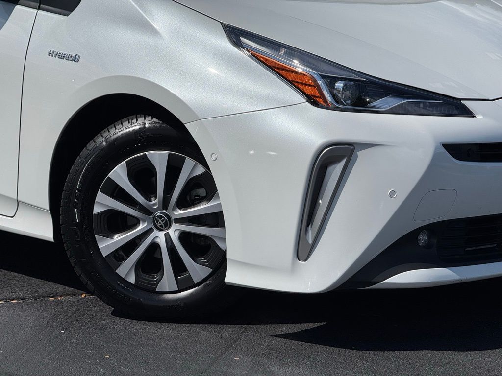2022 Toyota Prius LE AWD-e photo 4