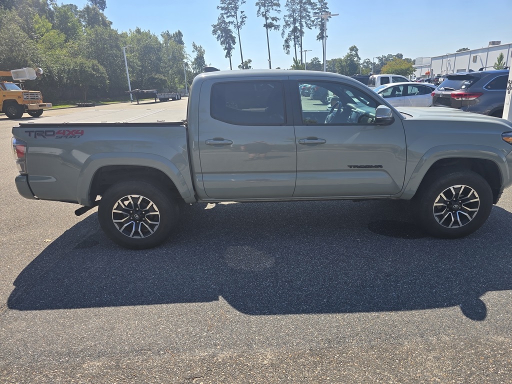 2022 Toyota Tacoma TRD Sport photo 4