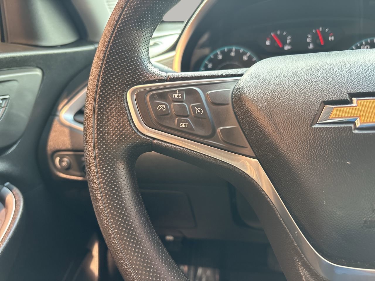 2019 Chevrolet Malibu LS photo 25