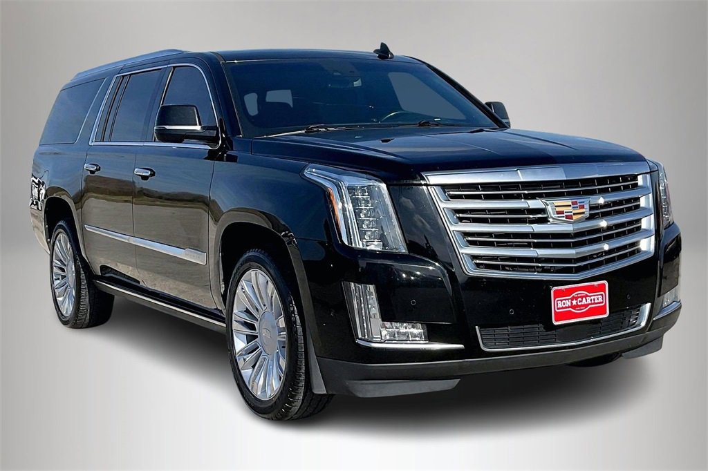 2018 Cadillac Escalade ESV Platinum's photo