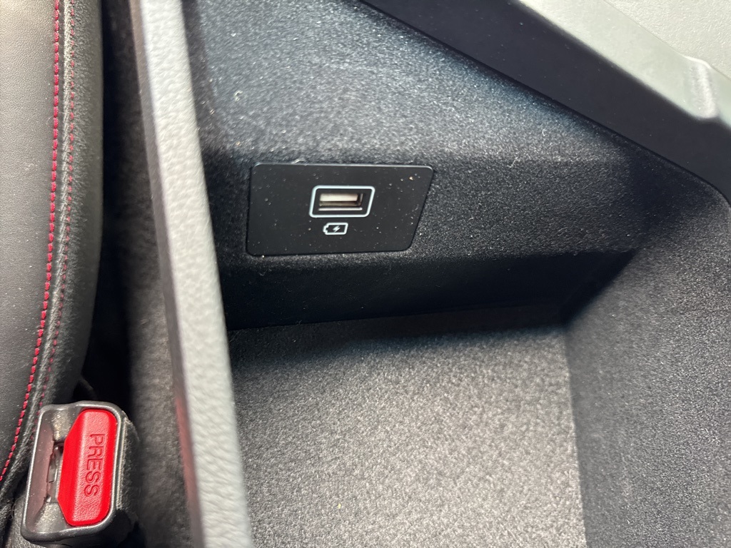 2022 Genesis G70 3.3T photo 26