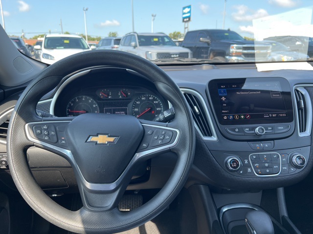 2023 Chevrolet Malibu 1LT photo 12