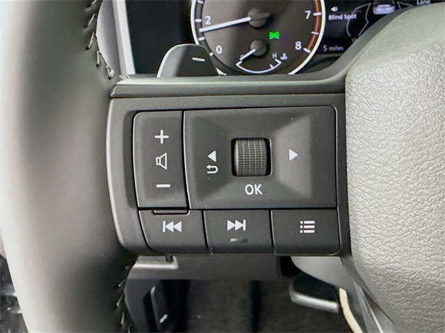 2026 Nissan Rogue SV photo 11