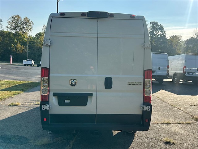 2024 Ram ProMaster 3500 photo 6