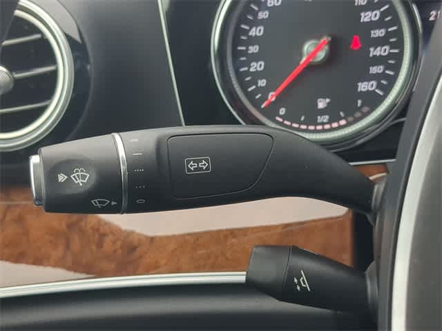 2017 Mercedes Benz E 300 4MATIC photo 19