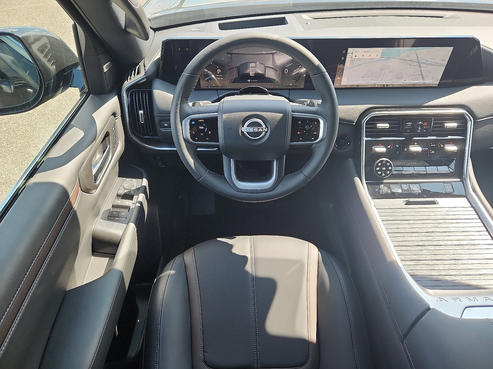 2026 Nissan Armada SL photo 9