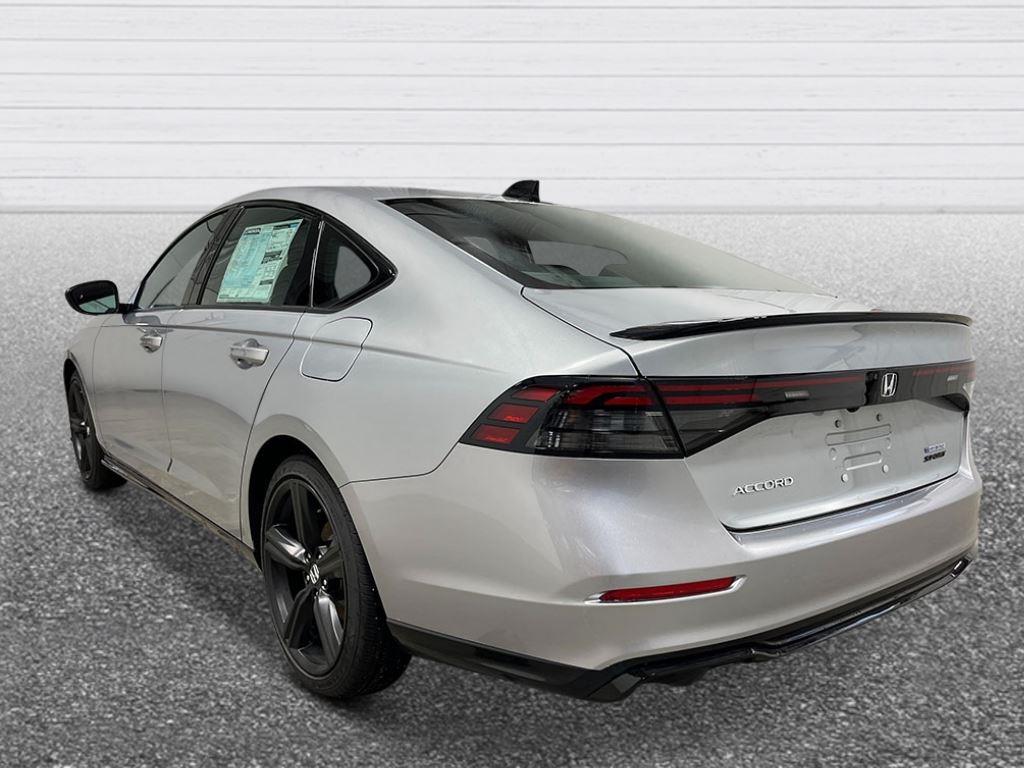 2025 Honda Accord Hybrid Sport-L photo 3