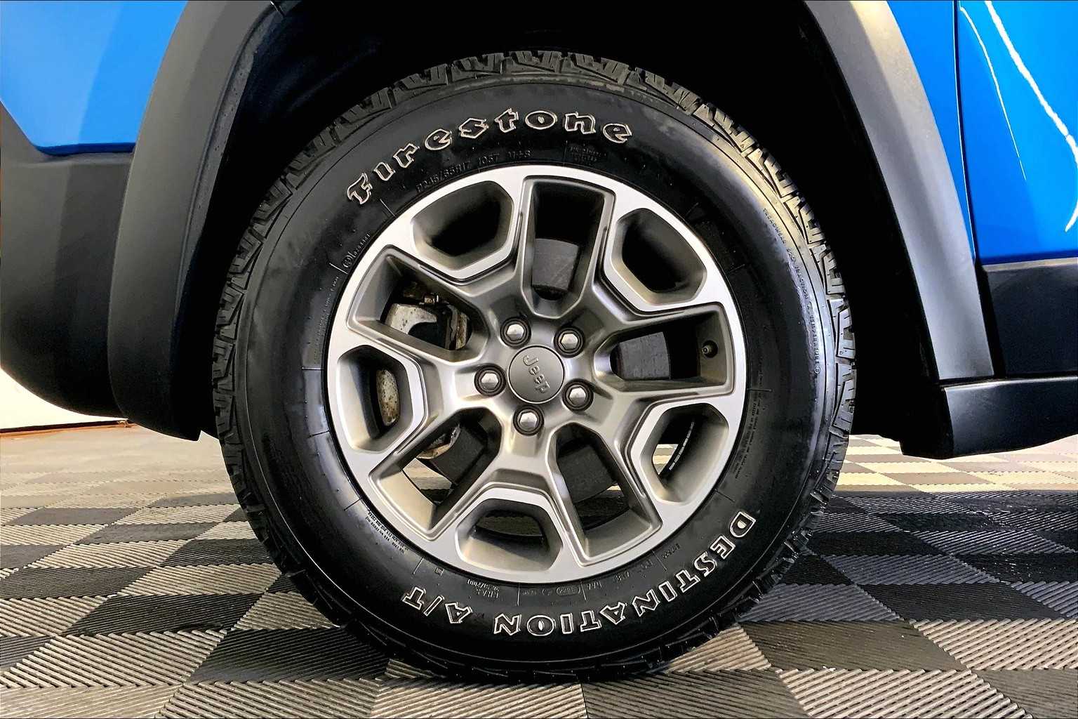 2022 Jeep Cherokee Trailhawk photo 11