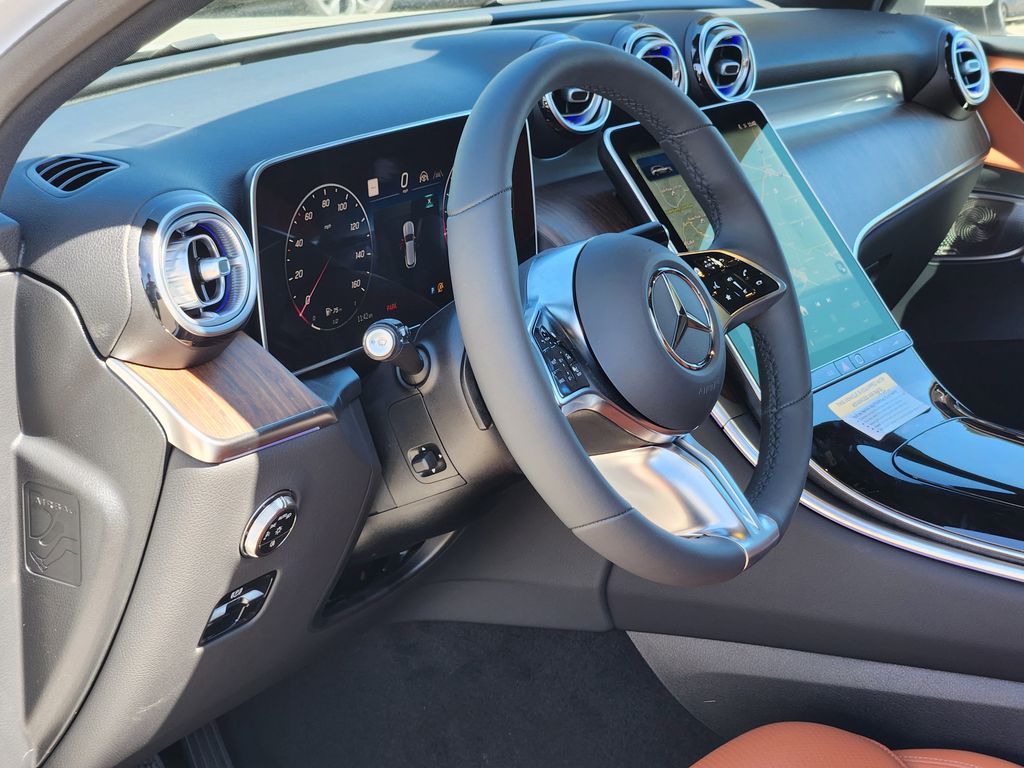 2026 Mercedes Benz GLC 300 4MATIC photo 12