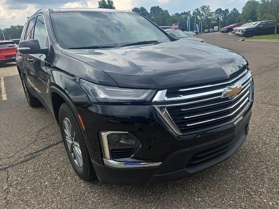 Used 2023 Chevrolet Traverse 1LT with VIN 1GNERGKW5PJ124816 for sale in Kansas City