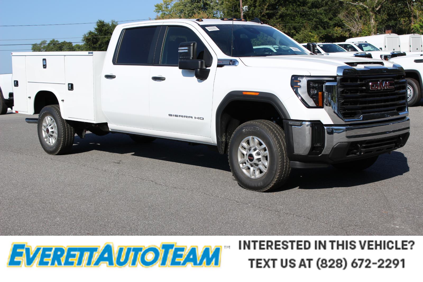 2025 GMC Sierra 2500HD Pro's photo