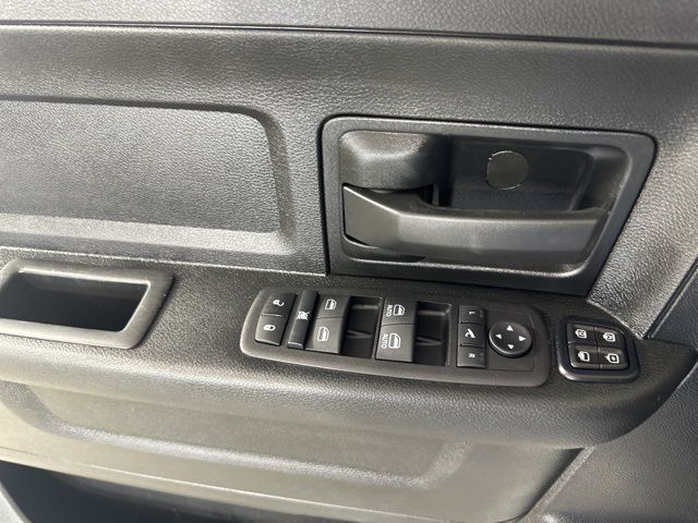 2024 Ram 3500 Tradesman photo 17