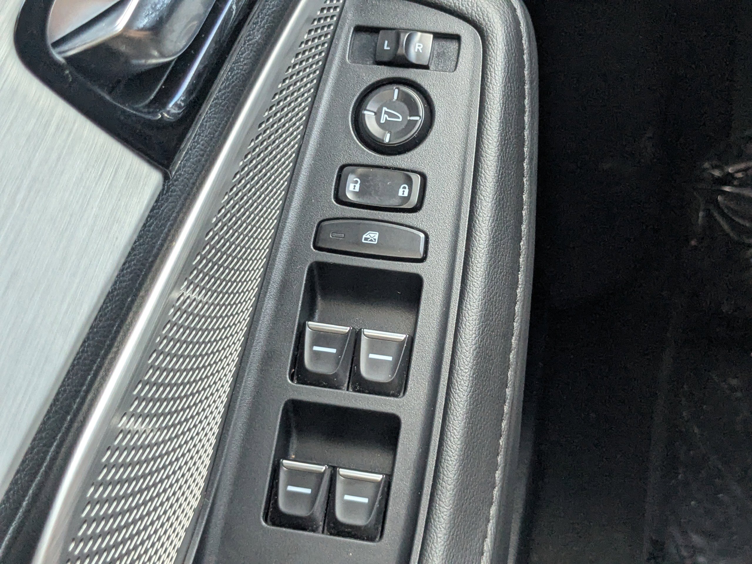 2023 Acura MDX SH-AWD photo 26