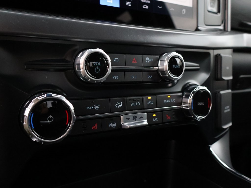 2025 Ford F-150 XLT photo 33