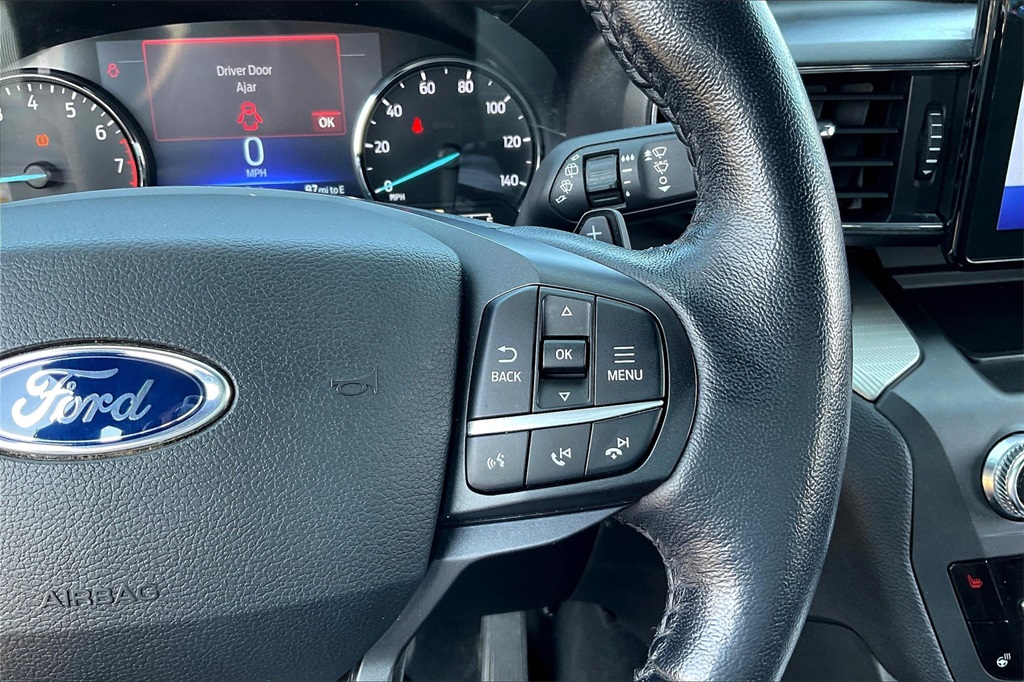 2020 Ford Explorer XLT photo 17