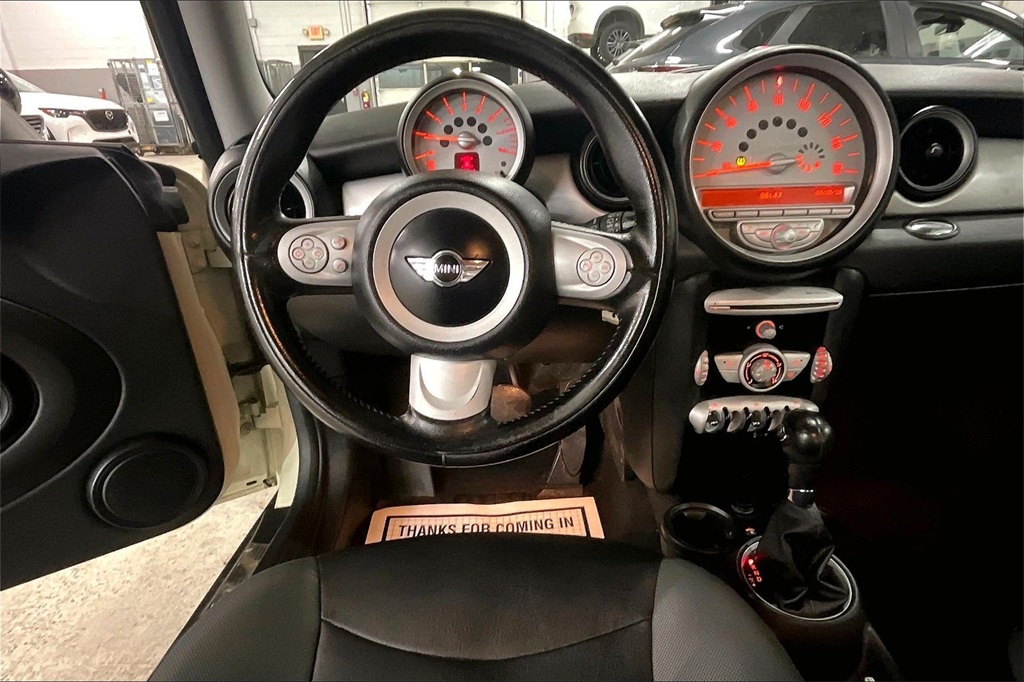 2010 MINI COOPER - Image 3