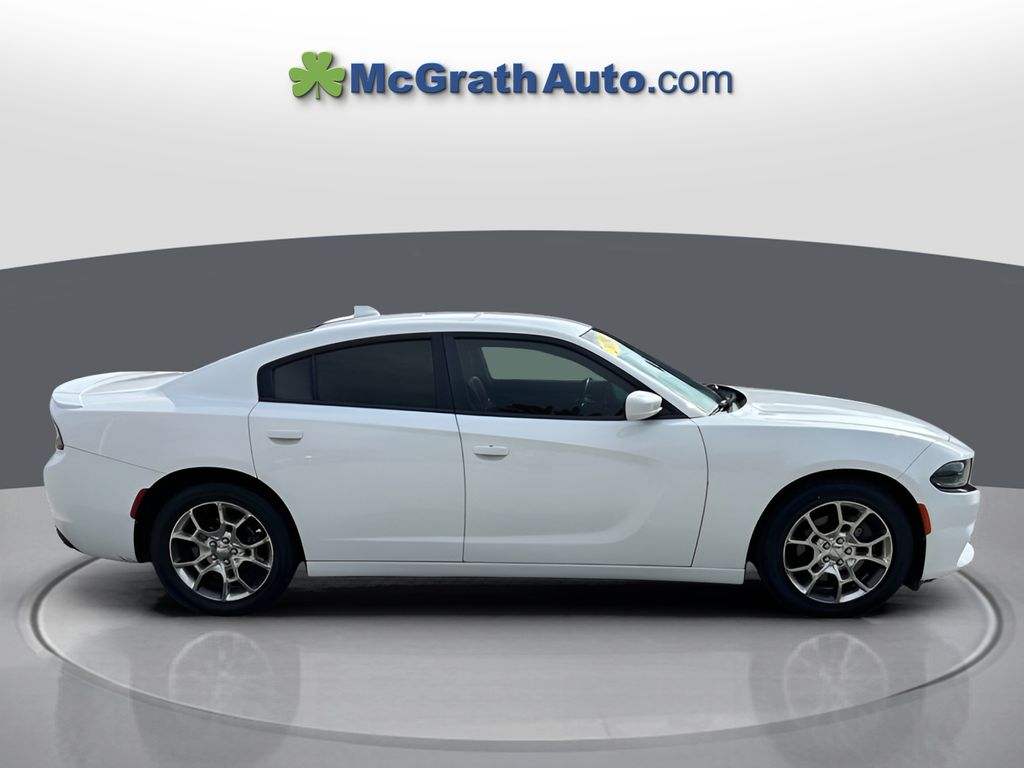 2016 Dodge Charger SXT photo 9