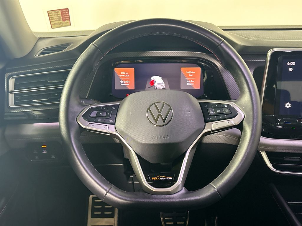 2024 Volkswagen Atlas Peak Edition SE Technology photo 13