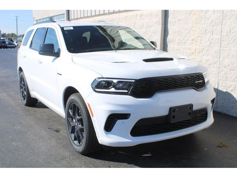 2026 Dodge Durango GT Blacktop photo 2