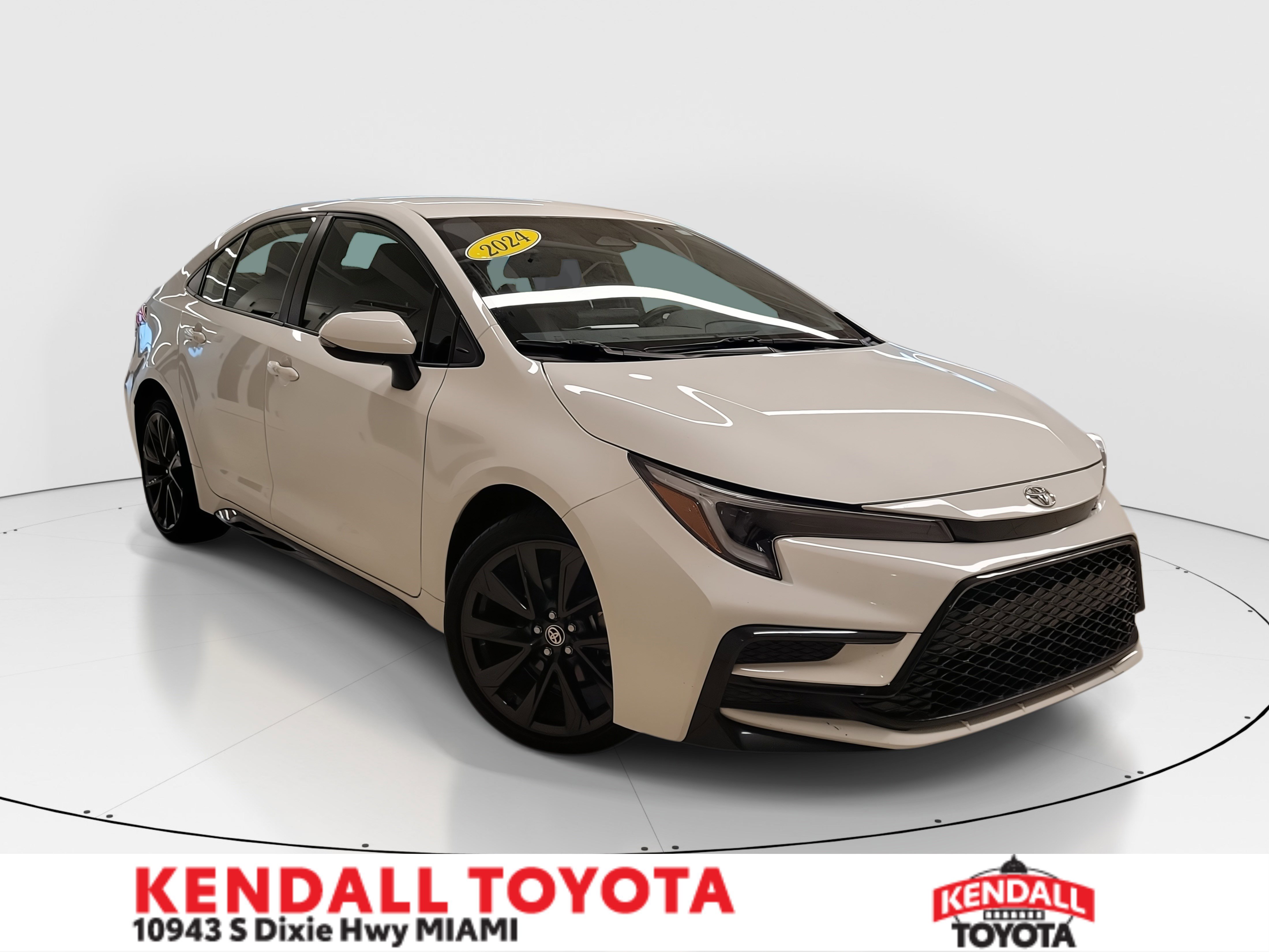2024 Toyota Corolla SE's photo
