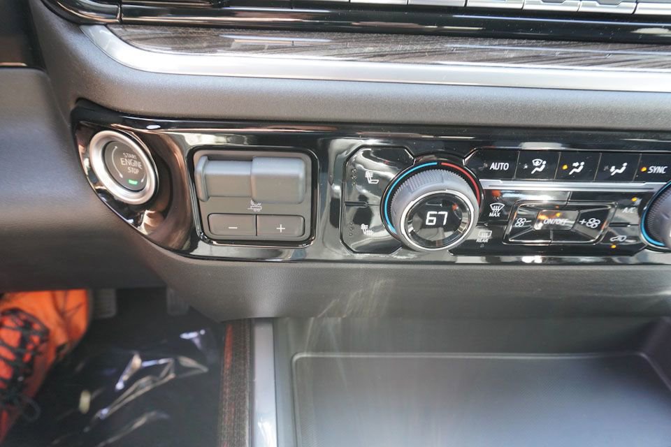 2025 Chevrolet Silverado 1500 LT Z71 photo 13