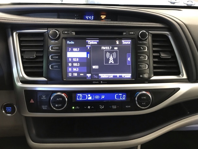 2015 Toyota Highlander XLE photo 19