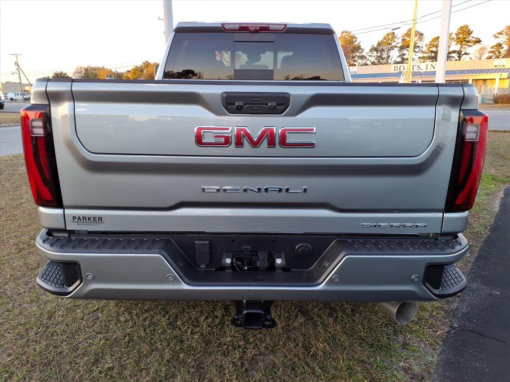 2026 Gmc Sierra HD Denali photo 2