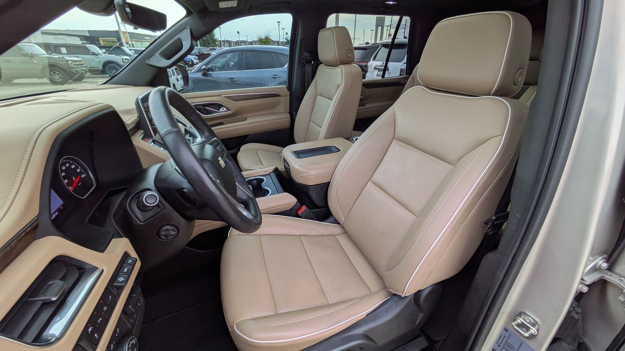 2021 Chevrolet Tahoe Premier photo 14