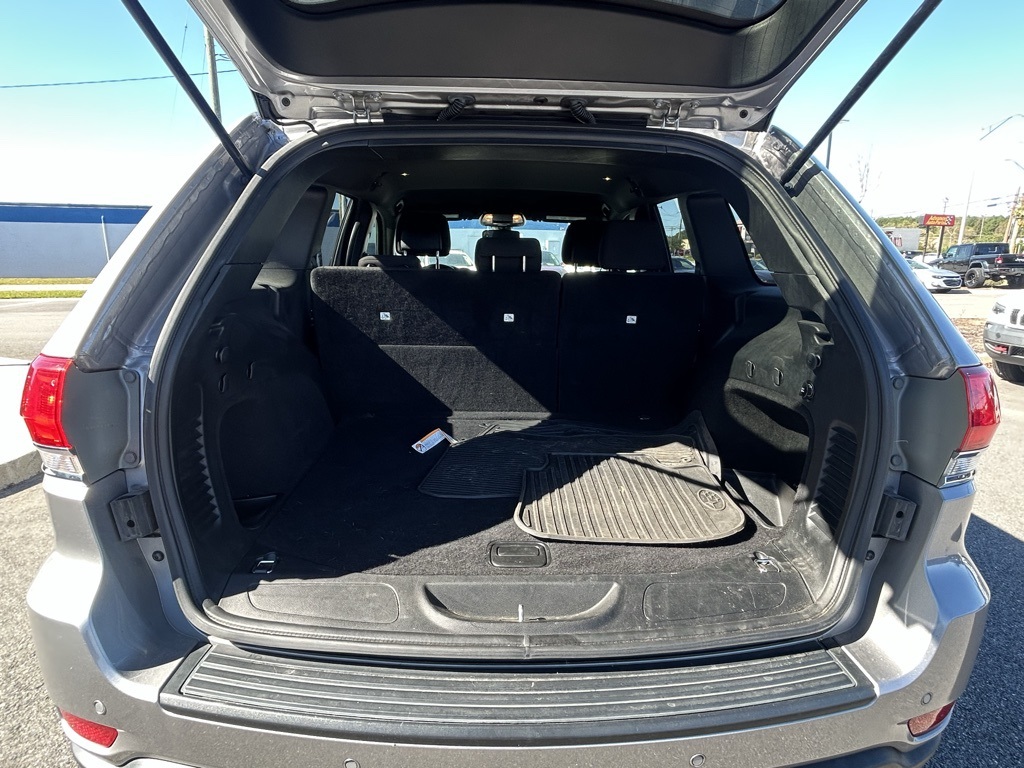 2018 Jeep Grand Cherokee Laredo E photo 4