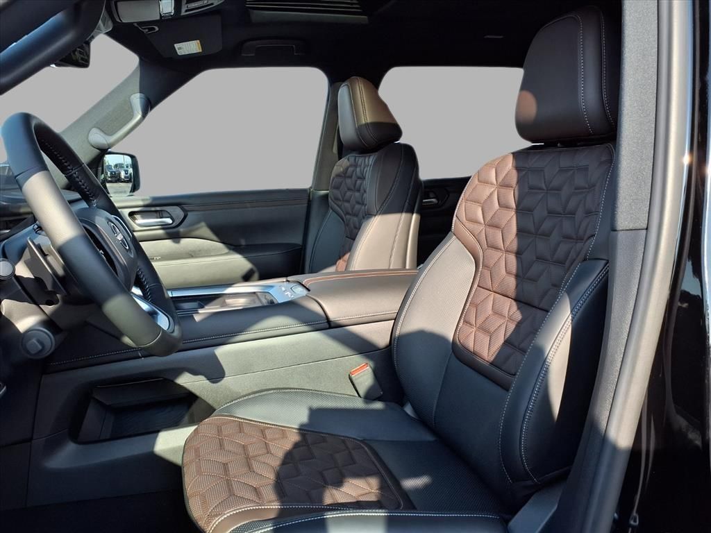 2026 Nissan Armada Platinum photo 19