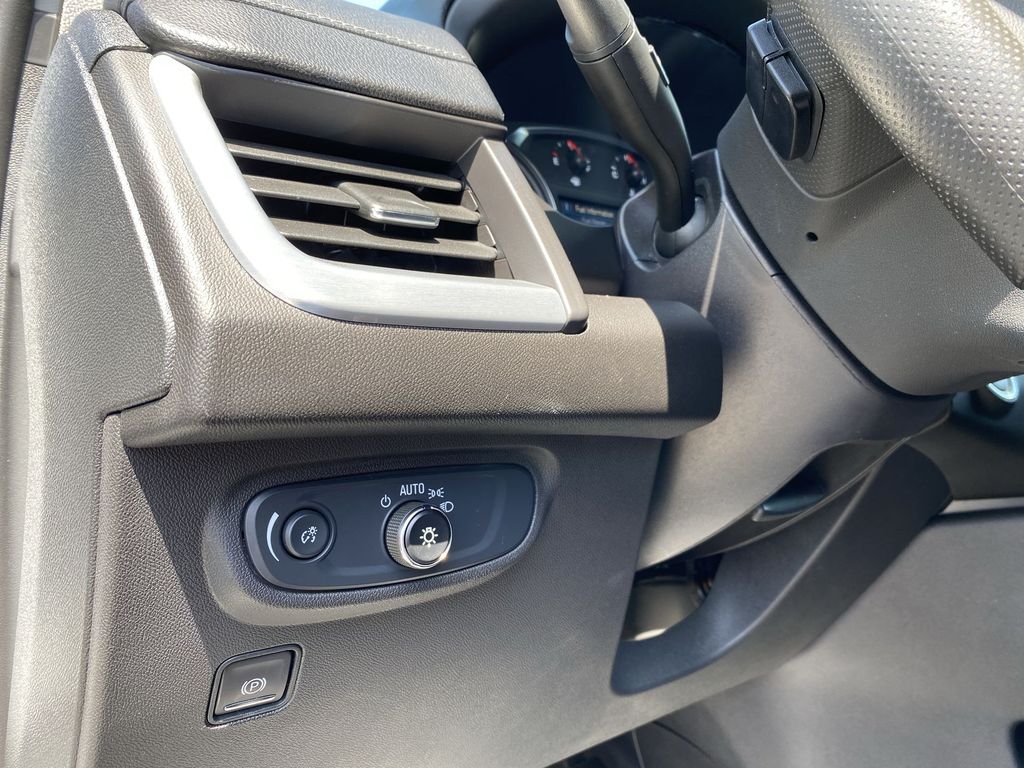 2024 Gmc Terrain SLE photo 17