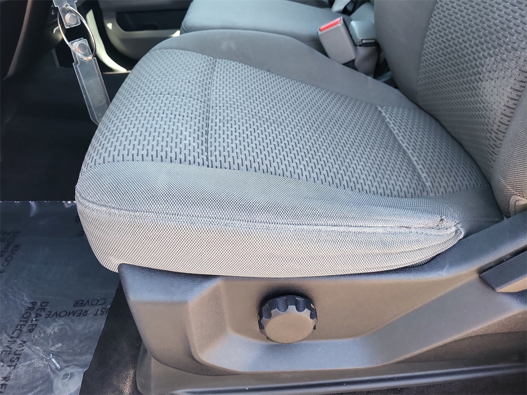 2016 Ford F-150 XLT photo 17