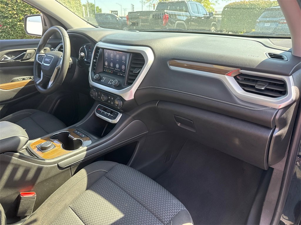 2023 Gmc Acadia SLE photo 36