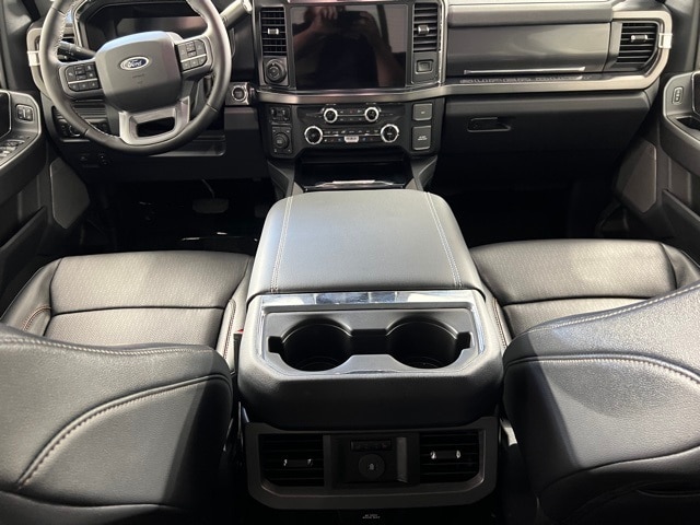2026 Ford F-350 Lariat photo 16