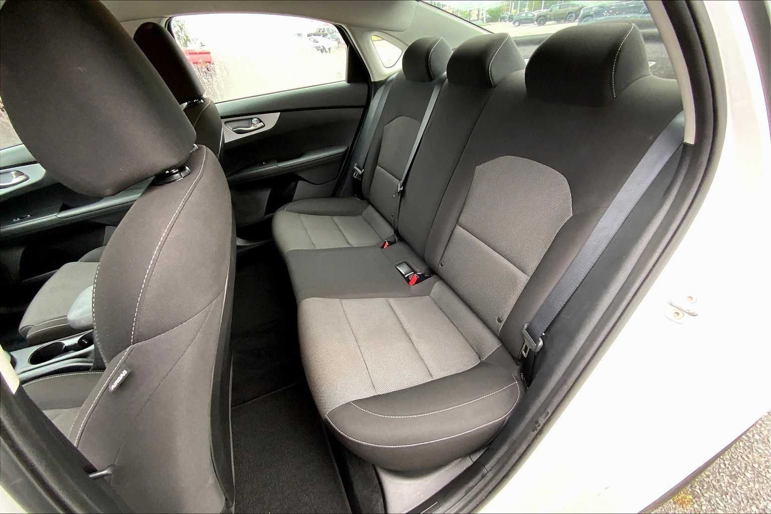 2023 Kia Forte LXS photo 19