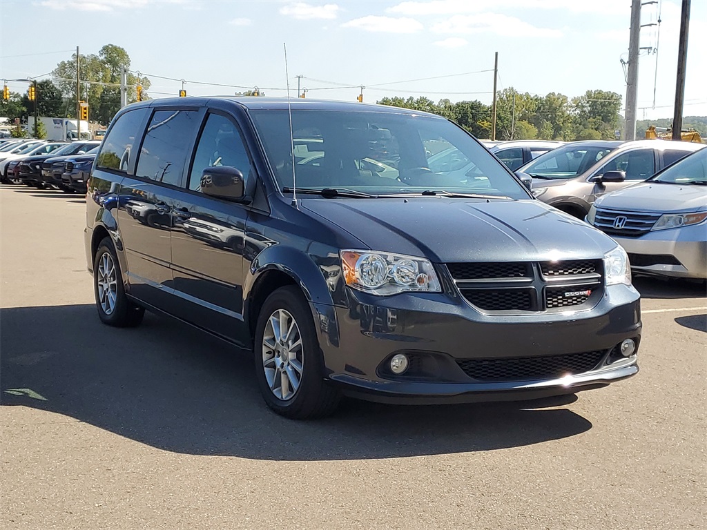 2013 Dodge Grand Caravan R/T photo 4