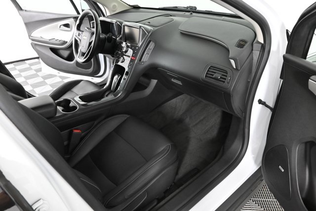 2015 Chevrolet Volt Base photo 6